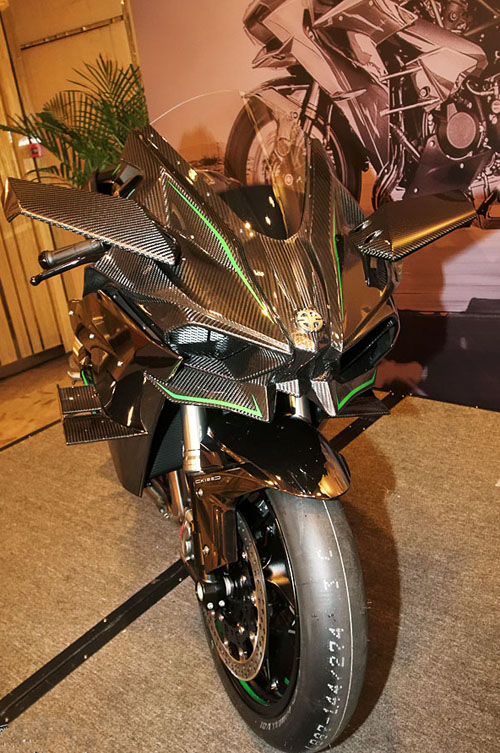 310匹怪物抵港 2015 kawasaki ninja h2r