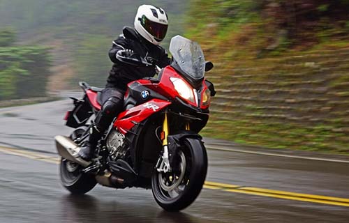 混种基因强势出击 BMW S1000XR评测 汽车市场网