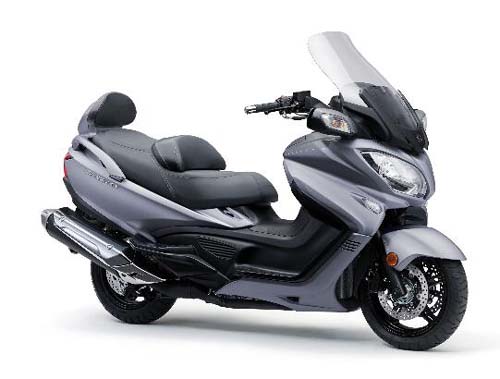 铃木发布2018款Burgman 符合欧四的旗舰踏板