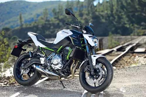 超越原版 超有感觉的川崎z650flattrack